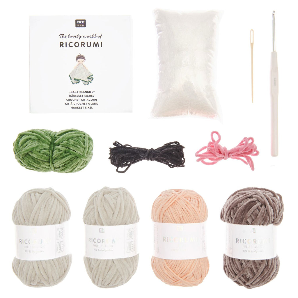 Yarn and crochet kit with Ricorumi branding on a white background