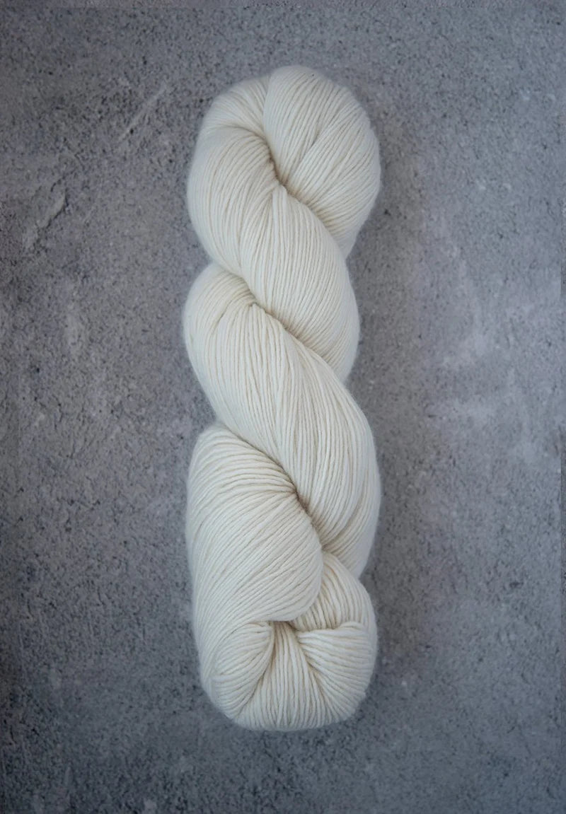 Knomad - Egret Fingering Yarn