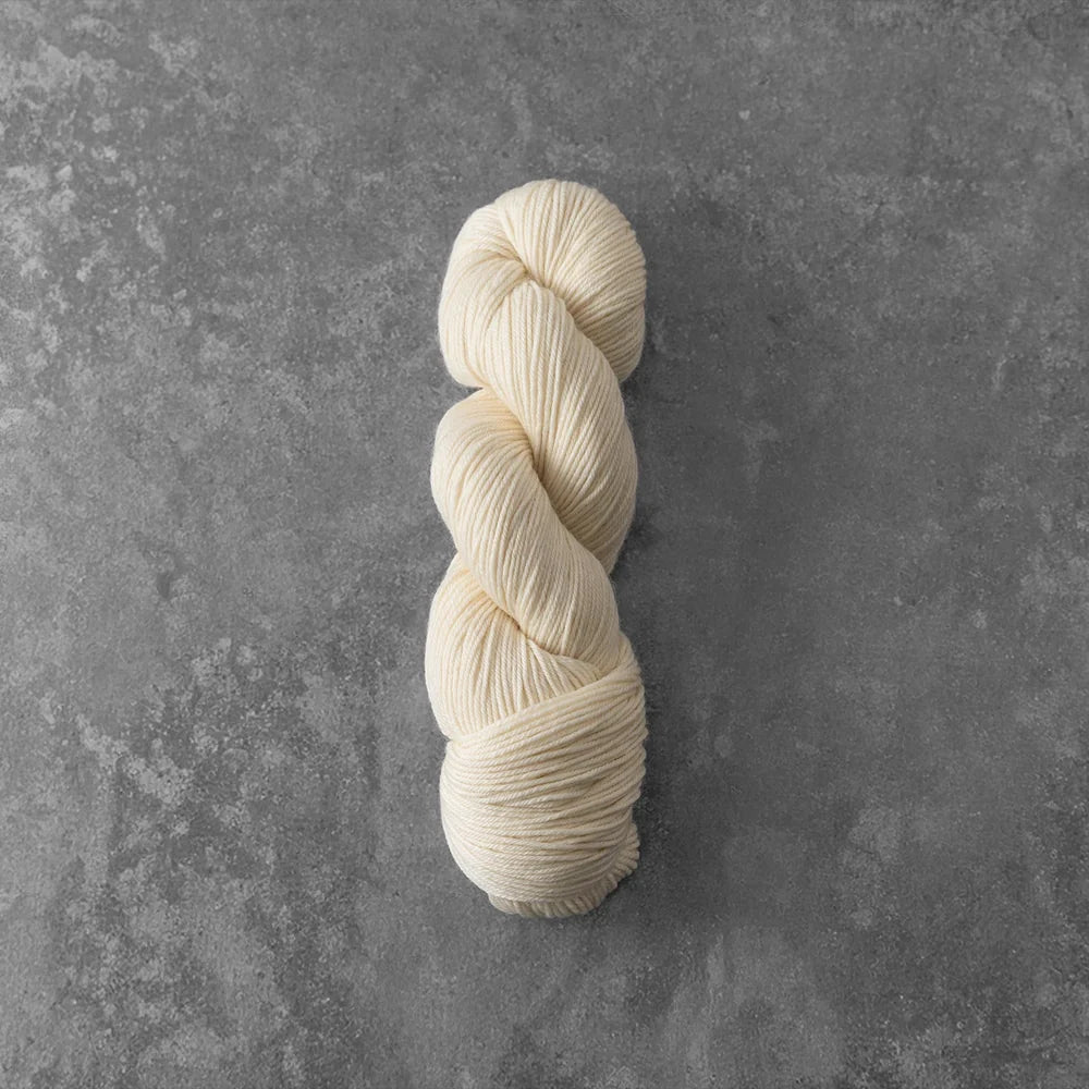 Knomad - Marshmallow DK Select Yarn